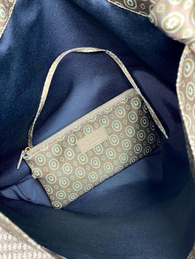 Y51 shopping bags